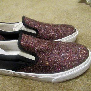 Old Navy Brand New Sneakers size 4